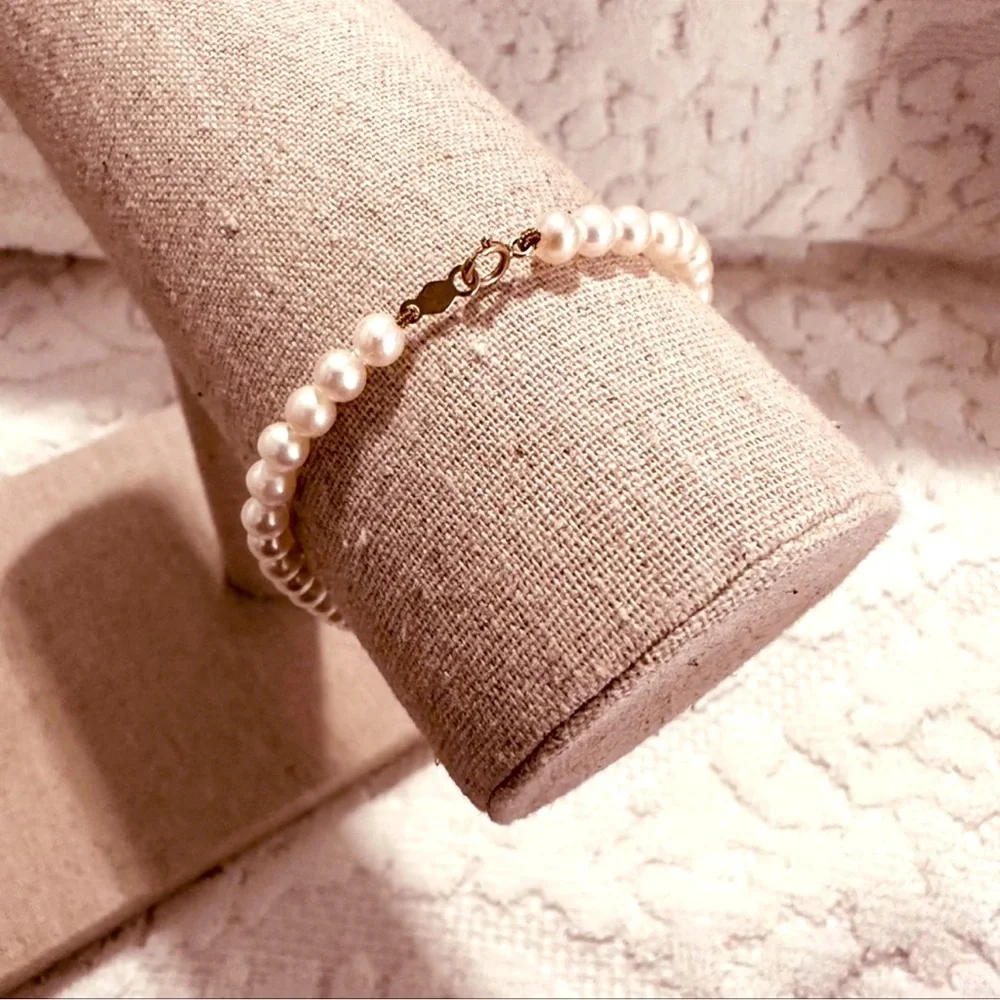 Lord & Taylor | Bracelet | Pearl Strand Bracelet